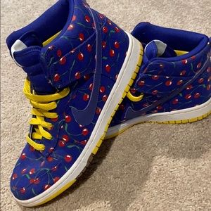 Vintage Cherry print Nike Dunks 🍒